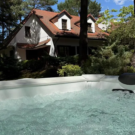 Las&luksus Jacuzzi, Sauna I Relaks Pod Warszawa 别墅