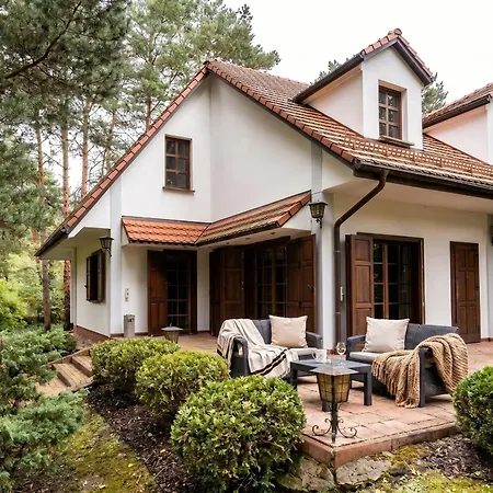 Golden Luxury Garden Retreat - Jacuzzi & Sauna * Konstancin-Jeziorna