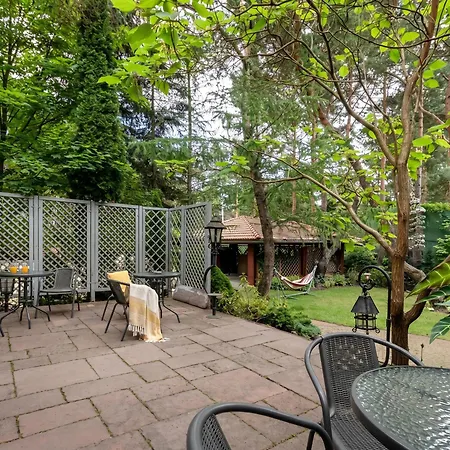 Golden Luxury Garden Retreat - Jacuzzi & Sauna * Konstancin-Jeziorna